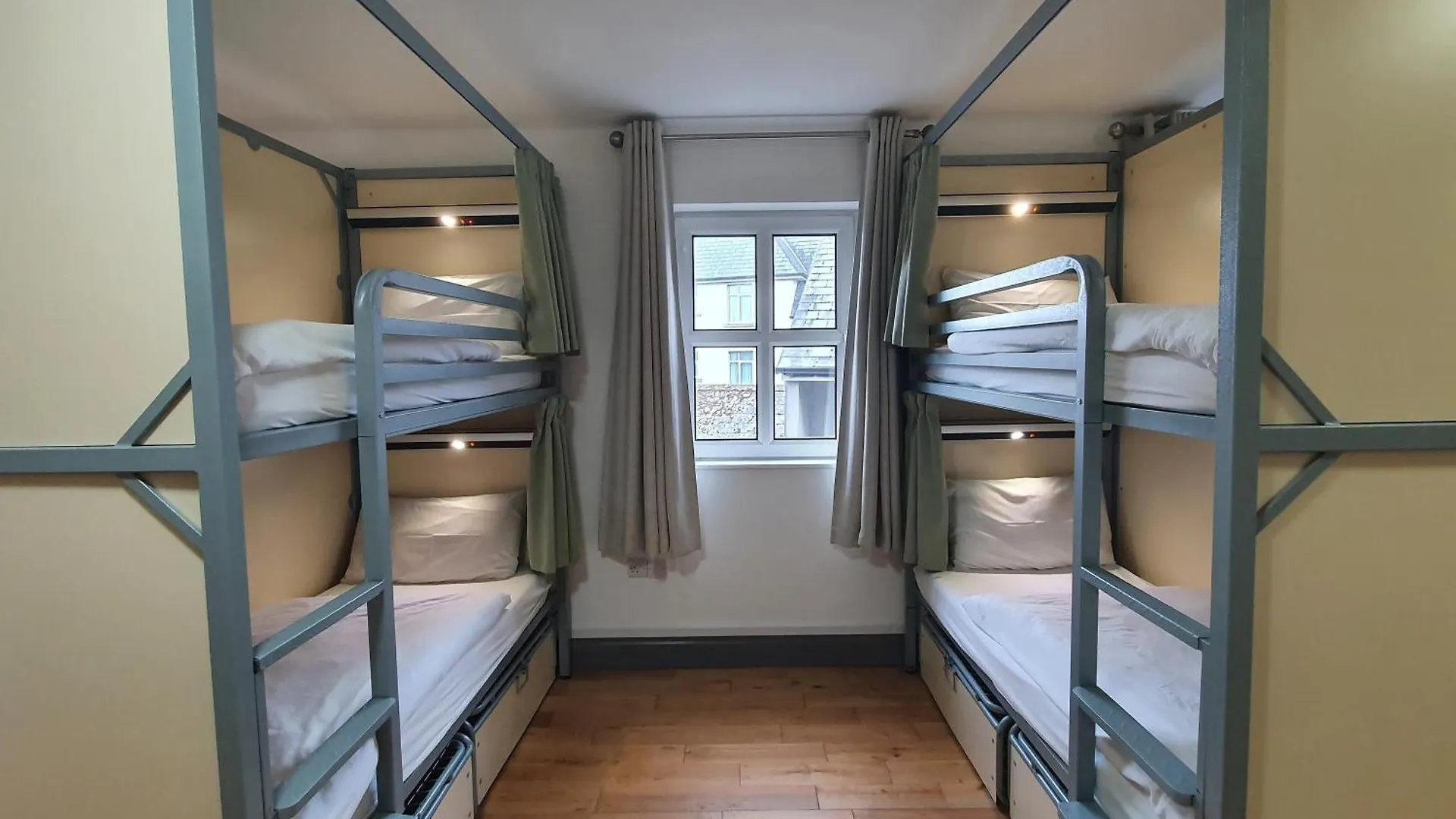 Galway City Hostel - Solo Traveller Hostel