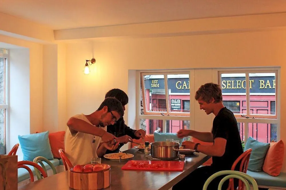Galway City Hostel - Solo Traveller Hostel